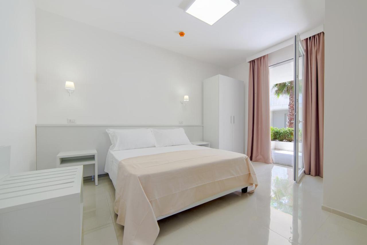 Smart Hotel Ugento Torre San Giovanni Buitenkant foto
