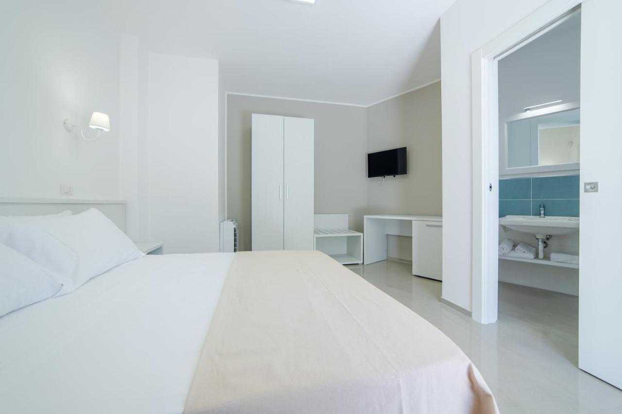 Smart Hotel Ugento Torre San Giovanni Buitenkant foto