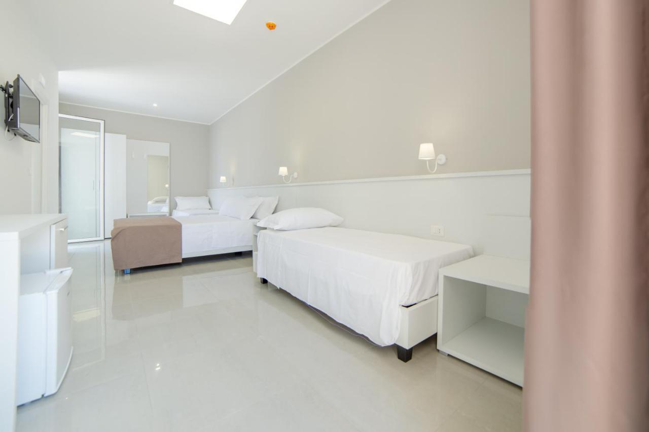 Smart Hotel Ugento Torre San Giovanni Buitenkant foto