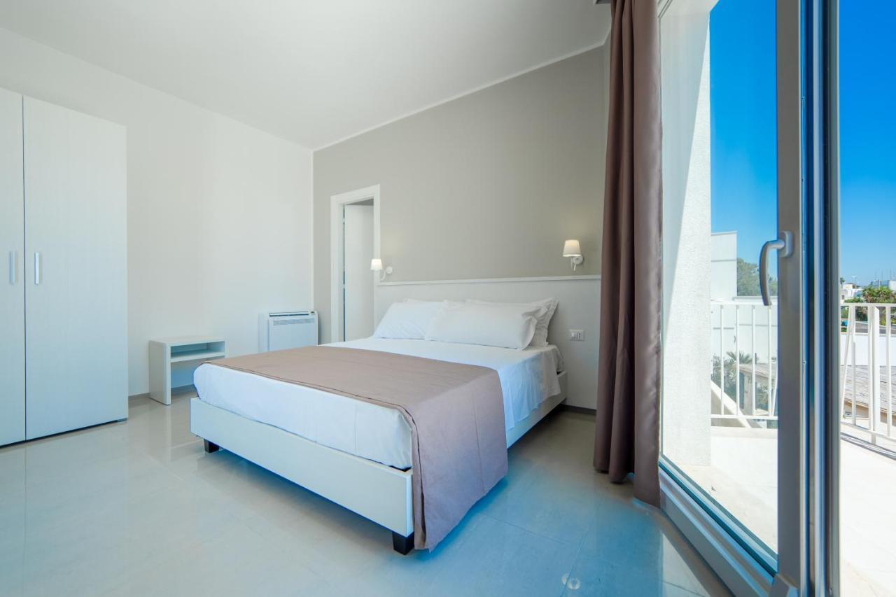 Smart Hotel Ugento Torre San Giovanni Buitenkant foto